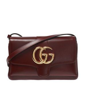 🌹Gucci Arli Calfskin crossbody or shoulder